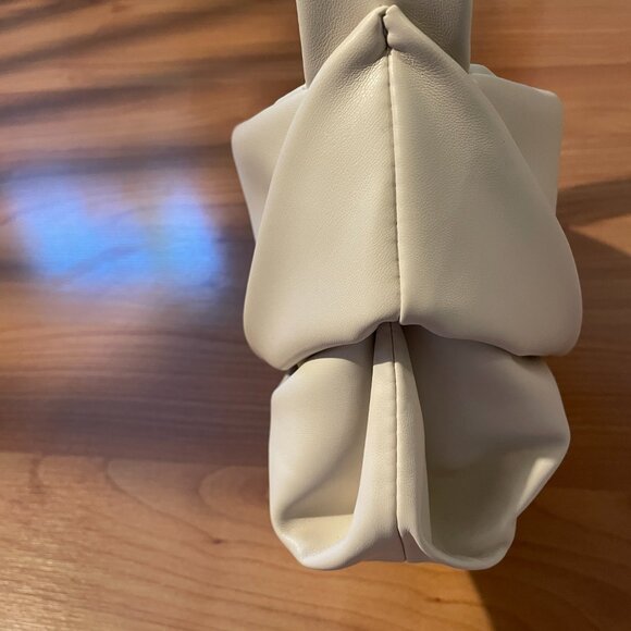 STREET LEVEL handbag! So Soft Vegan Leather Cream Knot Bag. RARE Shoulder Purse! - Picture 15 of 16